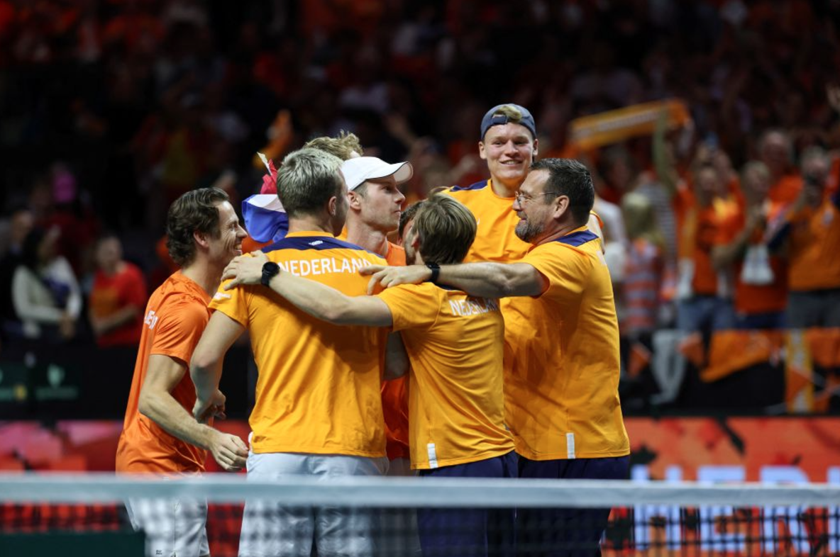 Першим півфіналістом Кубка Девіса стала збірна Нідерландів